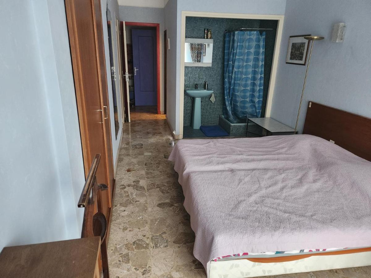ניס Big Apart 140M2 5Min Walk To Beach Sea &Promenade 3 Double Rooms,Big Living Room 42M2, 3 Showers,9 Beds, Free Parking מראה חיצוני תמונה